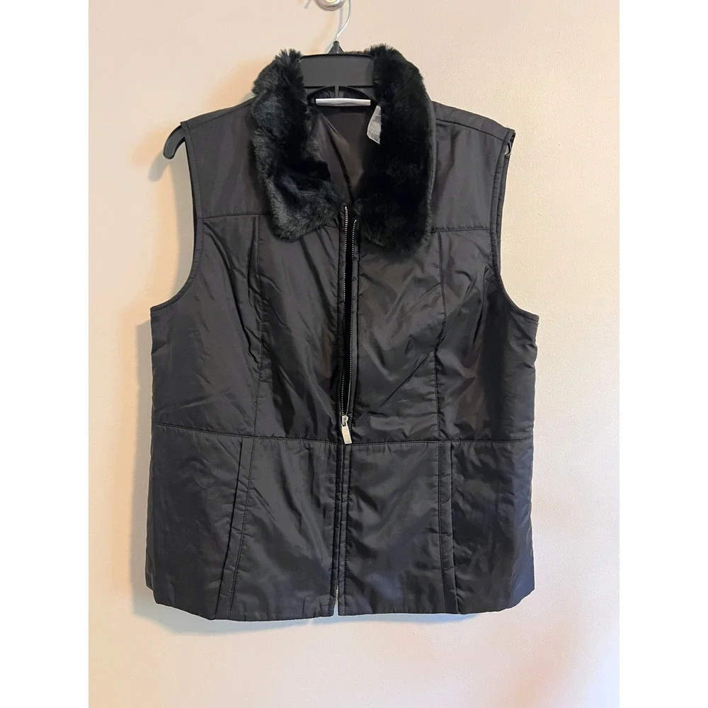 First Issue Liz Claiborne Black Puffer Vest Faux Fur Collar Large RN 52002